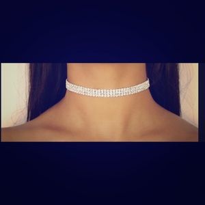 GORGEOUS sparkly triple row choker brand new